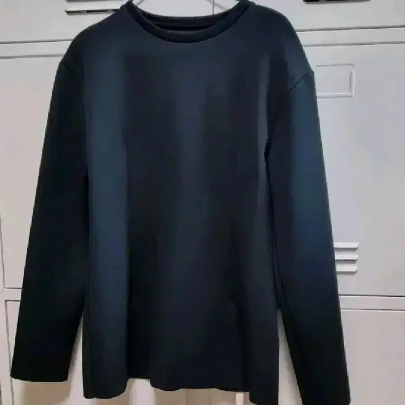 [BUNJANG] orr Neoprene Dart Sweatshirt - Black, S / orr 오르 네오프렌 다트 맨투맨 - 블랙,S