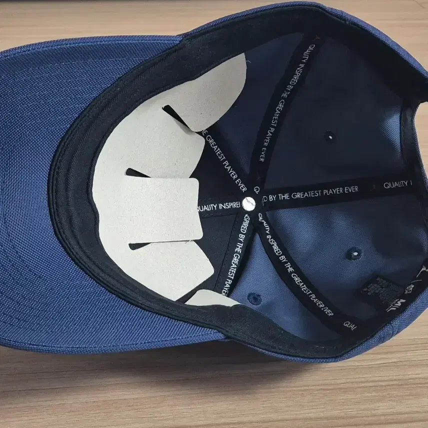 [SOLD OUT] 나이키 조던 점프맨 메탈 로고 볼캡 새상품