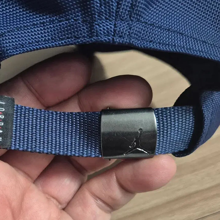 [SOLD OUT] 나이키 조던 점프맨 메탈 로고 볼캡 새상품