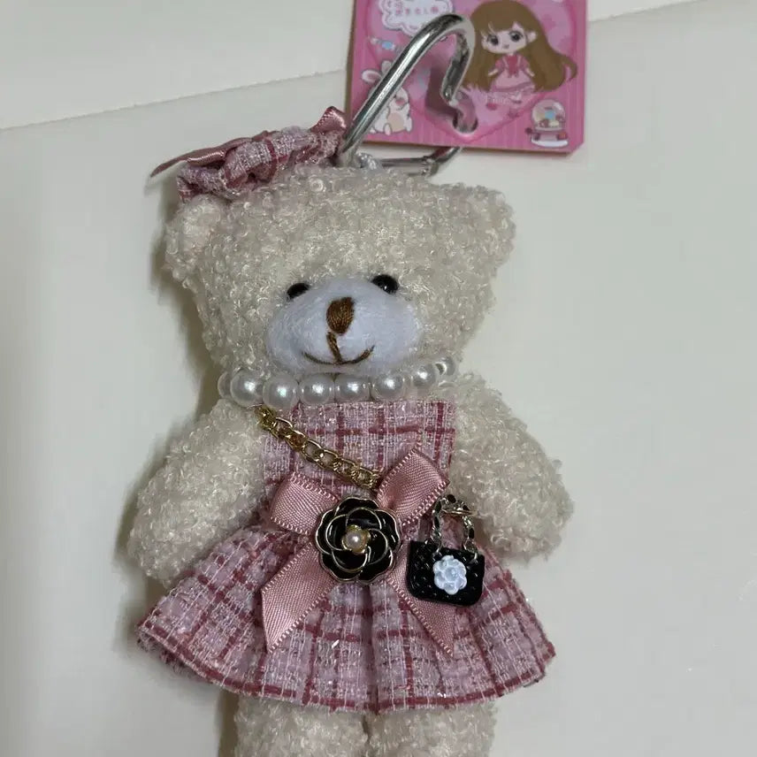 [BUNJANG] Bling Bling Teddy Bear Keychain with Pearl Necklace and Checkered Dress / 블링블링/곰돌이 진주목걸이 가방 키링 /테디베어 인형 키링/체크원피스