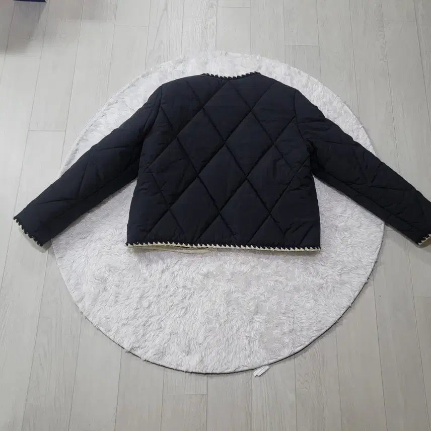 [BUNJANG] Blue Lace Diamond Quilting Jacket / 택포 새상품 블루레이스 다이아 퀼팅 자켓 블랙 배색라인