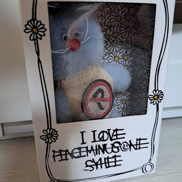 [BUNJANG] G-Dragon Jihee Collaboration Merch / 급처)지드래곤 굿즈 모남희 한정판 지희 양도!!!!!!!