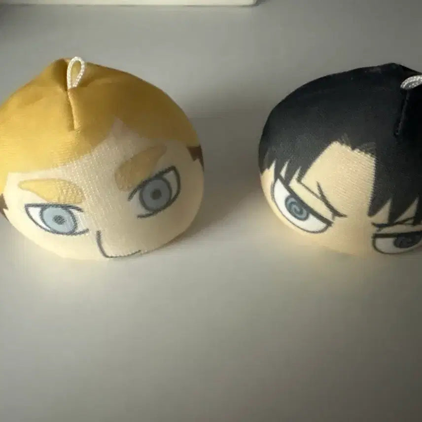 [BUNJANG] Attack on Titan Erwin Smith and Levi Ackerman Manjuu Plush Doll / 엘빈 리바이 만쥬 인형 판매
