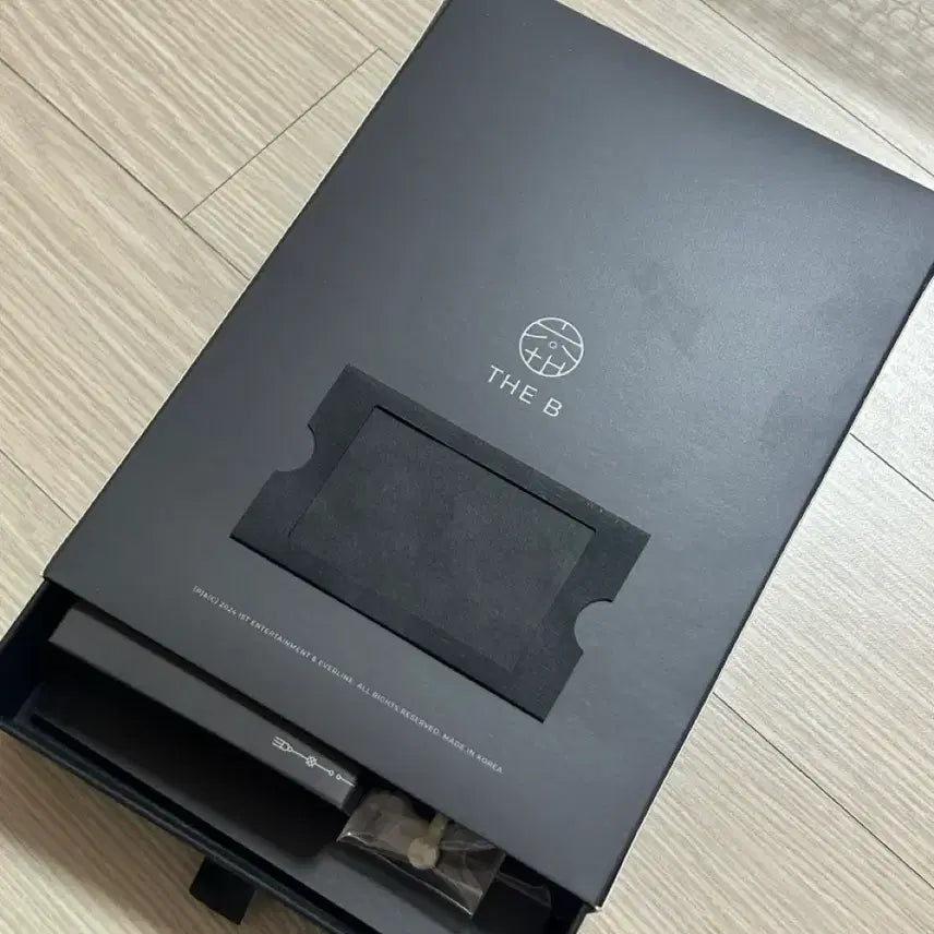 [BUNJANG] The Boyz The B 6th Kit / 더보이즈 더비6기 키트 판매합니다