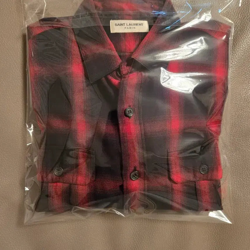 [BUNJANG] Saint Laurent Checkered Flannel Shirt / 생로랑의 체크 패턴 플란넬 셔츠