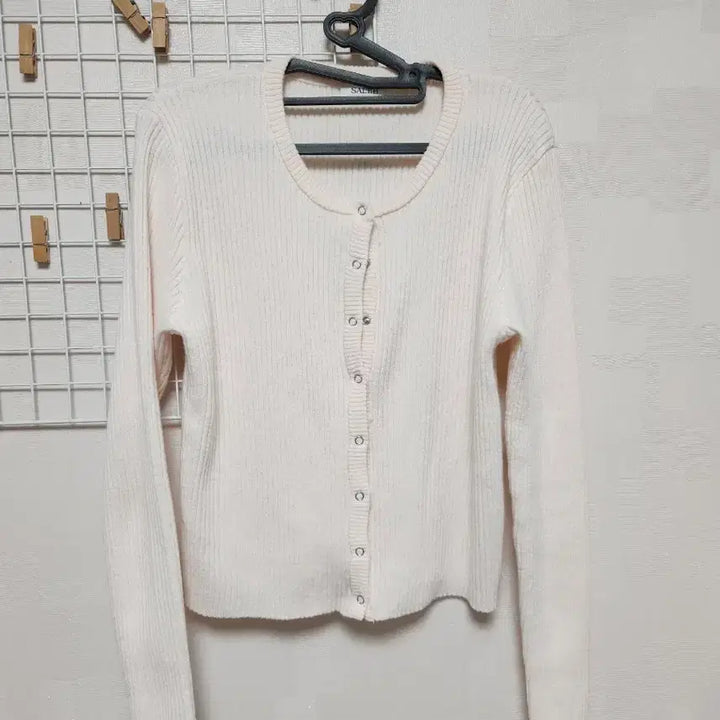 [BUNJANG] Daisy2L Como Dotto Round Span Ribbed Knit Cardigan Peach Pink / 데이지투엘 코모 또또 라운드 스판 골지 니트 가디건 여리핏 피치핑크