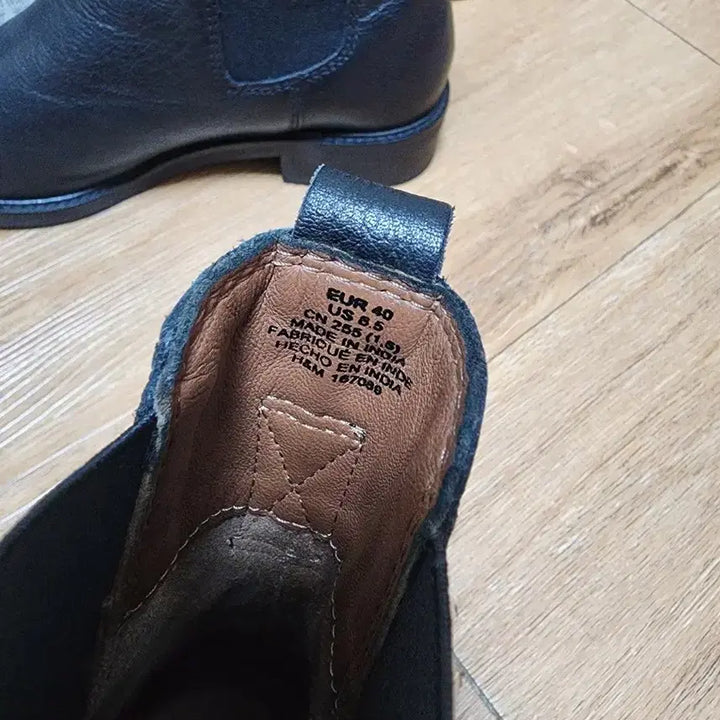 [SOLD OUT] 255 H&M 여성 소가죽 앵클 부츠 40 블랙 HM 구두 워커