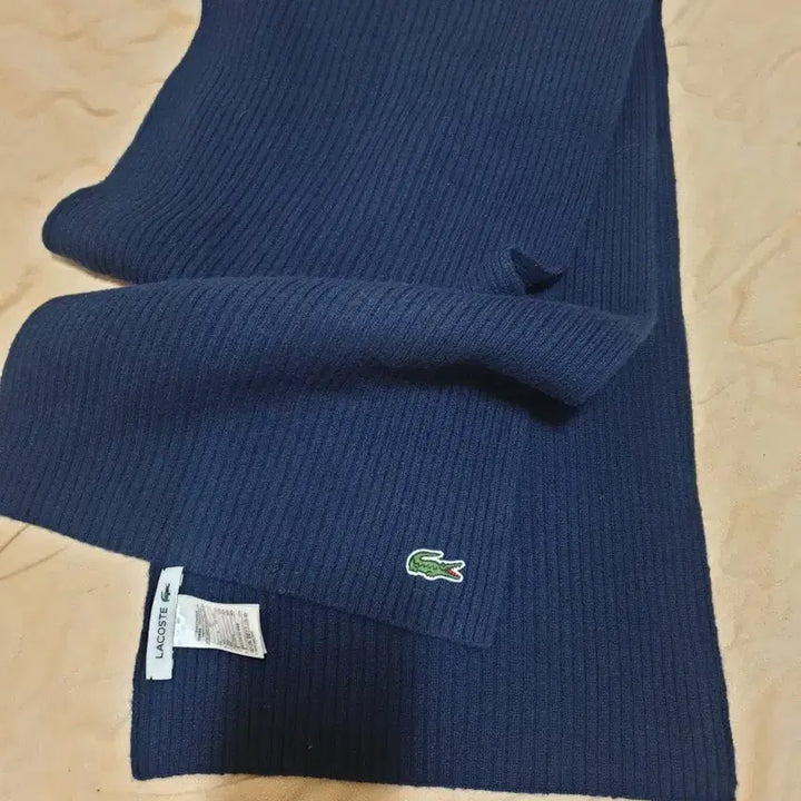 [BUNJANG] Lacoste Pants & Scarf / 라코스테 바지, 목도리