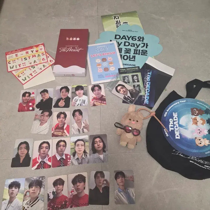 [BUNJANG] DAY6 Bundle Set Reverse Tribute Gift &amp; Tanning Peel / DAY6 데이식스 입장기프트 및 태닝필끼 일괄양도