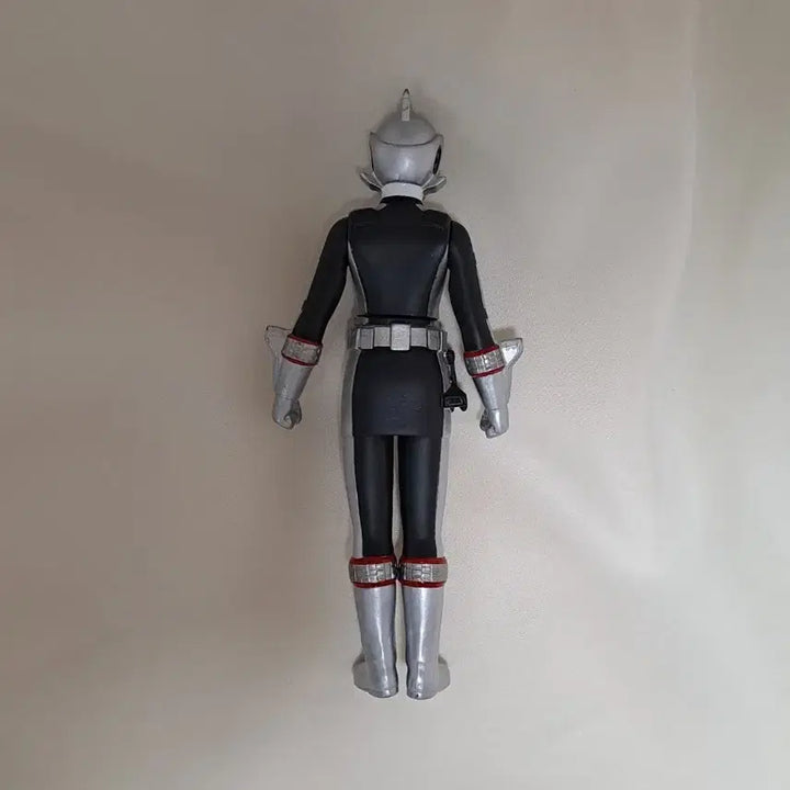 [BUNJANG] Engine Sentai Go-onger Go-on Silver Sofubi Figure / 염신전대 고온저  고온 실버 소프비 피규어