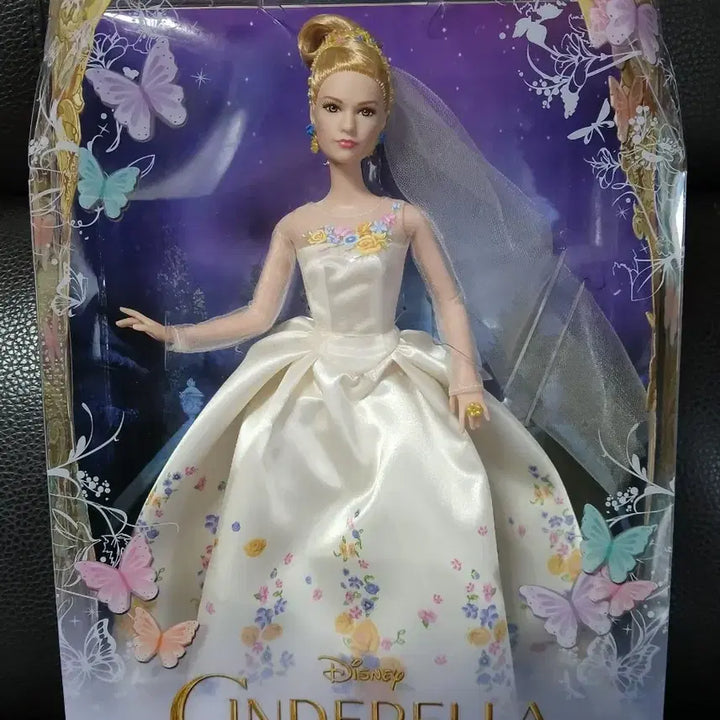 [BUNJANG] Disney Cinderella 2014 Wedding Day Classic Doll / 디즈니 클래식돌 2014 웨딩데이 신데렐라