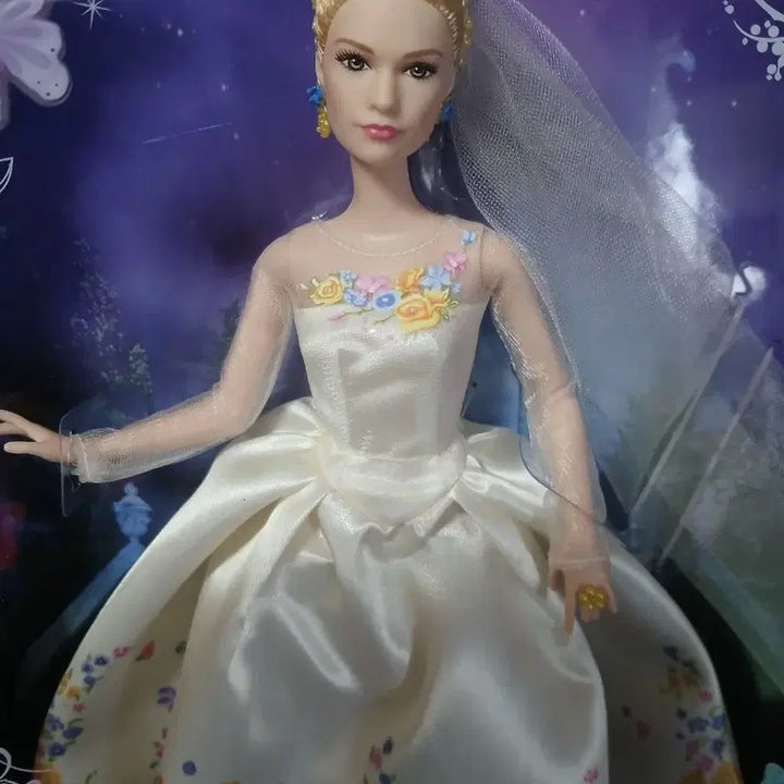 [BUNJANG] Disney Cinderella 2014 Wedding Day Classic Doll / 디즈니 클래식돌 2014 웨딩데이 신데렐라