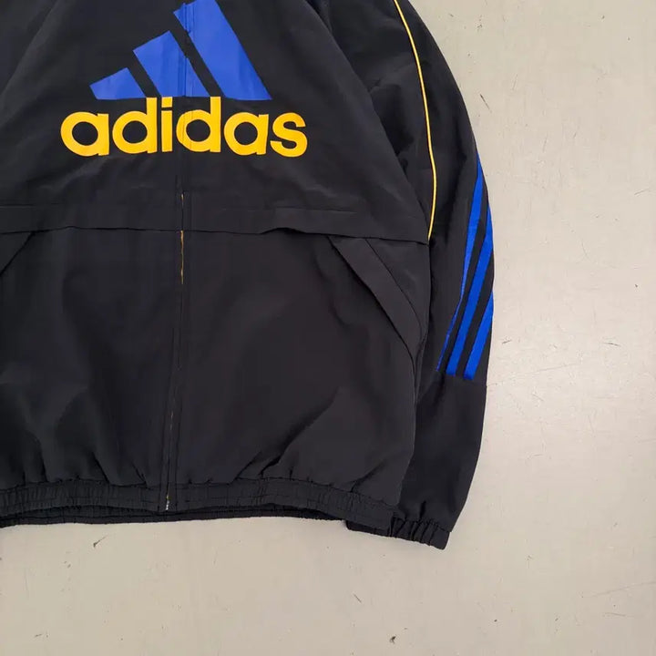 [BUNJANG] Adidas Big Logo Windbreaker Jacket / 아디다스 빅로고 바람막이