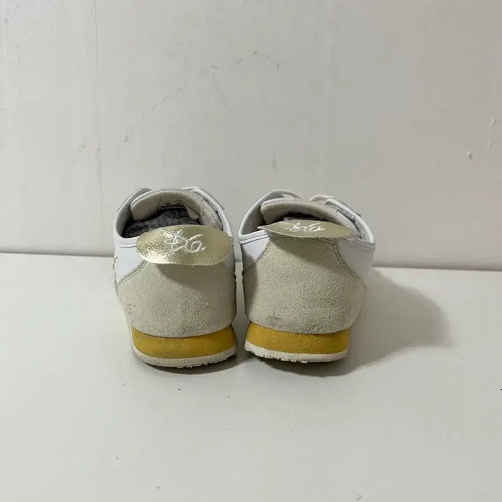 [BUNJANG] Uncori Sneakers / 255 언코리 스니커즈 운동화 정품