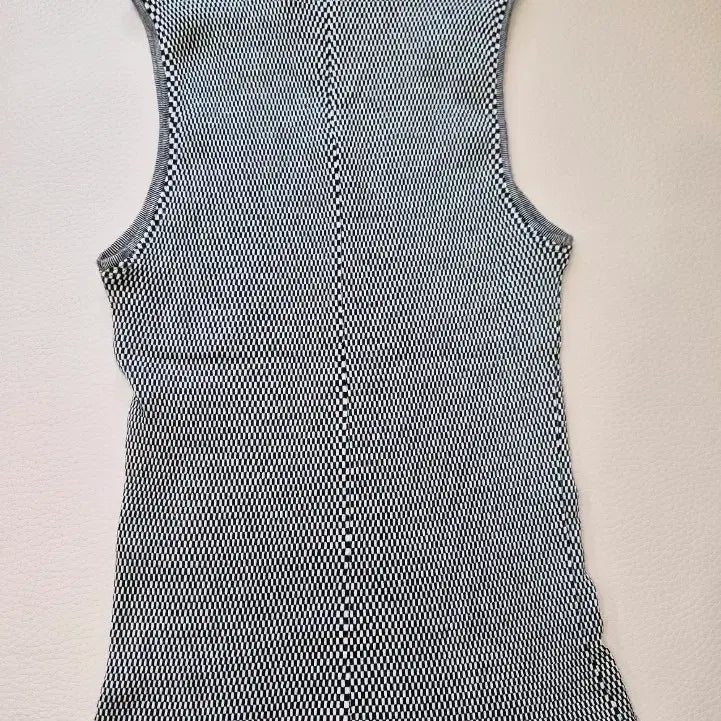 [BUNJANG] EMPORIO ARMANI Check Pattern Sleeveless Top / EMPORIO ARMANI 엠포리오 아르마니 정품 체크 패턴 민소매 탑