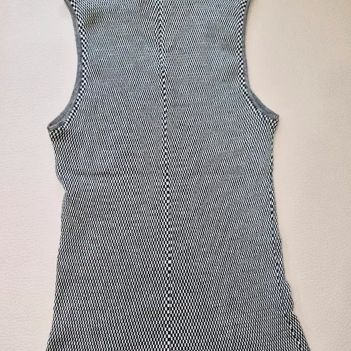 [BUNJANG] EMPORIO ARMANI Check Pattern Sleeveless Top / EMPORIO ARMANI 엠포리오 아르마니 정품 체크 패턴 민소매 탑