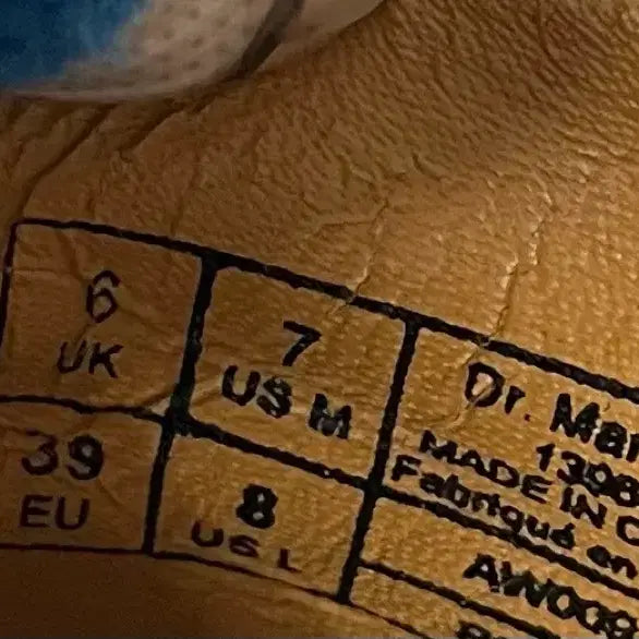 [BUNJANG] Dr. Martens Wingtip 5-Hole Boots / 250 닥터마틴 윙팁 5홀 워커 정품