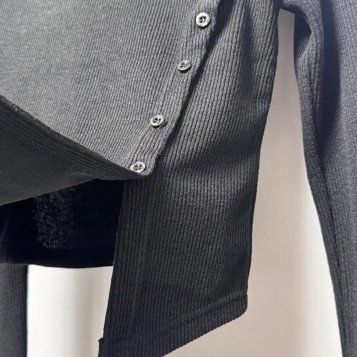[BUNJANG] Unbranded Slit Detail T-shirt / 골지 절개 티셔츠 (새상품)