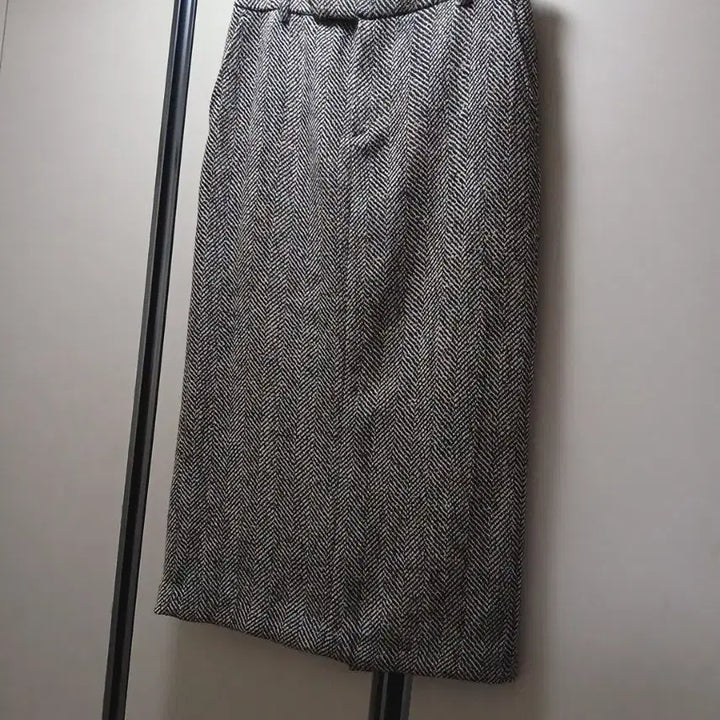 [BUNJANG] MUSEE SOPHIA Tweed Wool Long Skirt / 뮤제 MUSEE SOPHIA Tweed Wool Long Skirt
