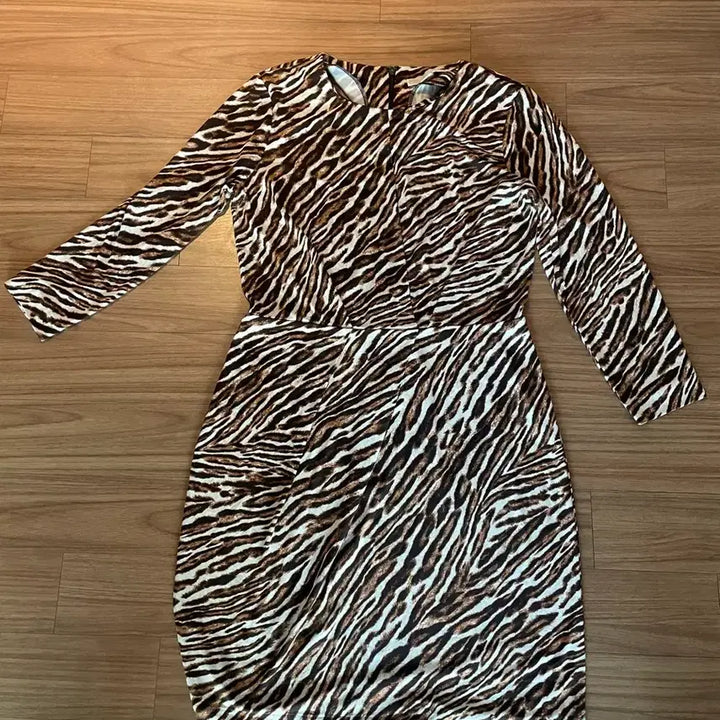 [BUNJANG] Michael Kors Zebra Print Long Sleeve Dress / Michael Kors 얼룩말 롱 슬리브 원피스 M