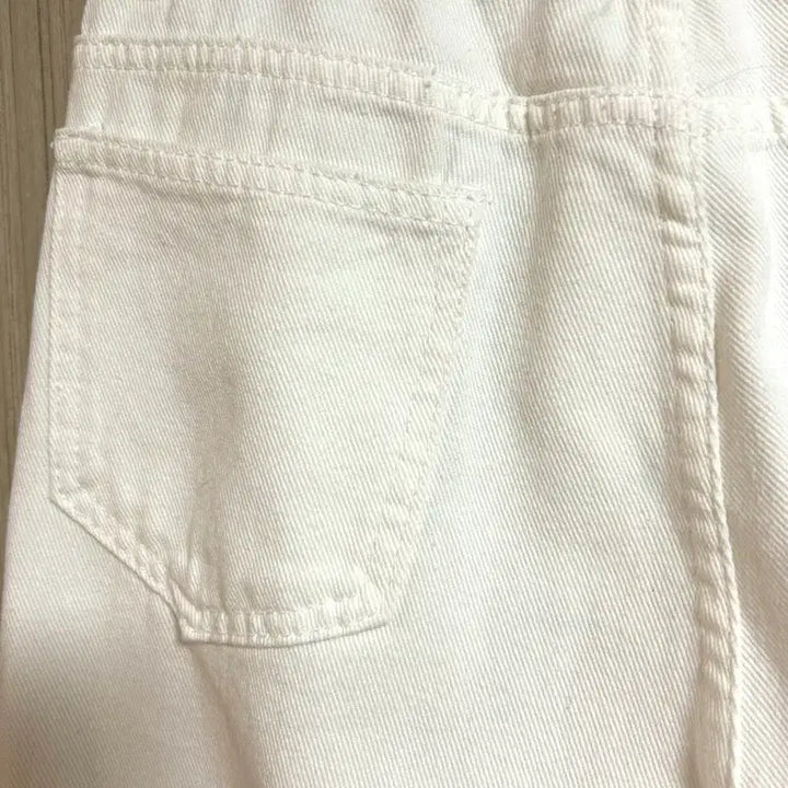[BUNJANG] Plastic Island White Denim Semi-Wide Fit Pants / [플라스틱아일랜드] 화이트 데님 세미와이드핏 팬츠