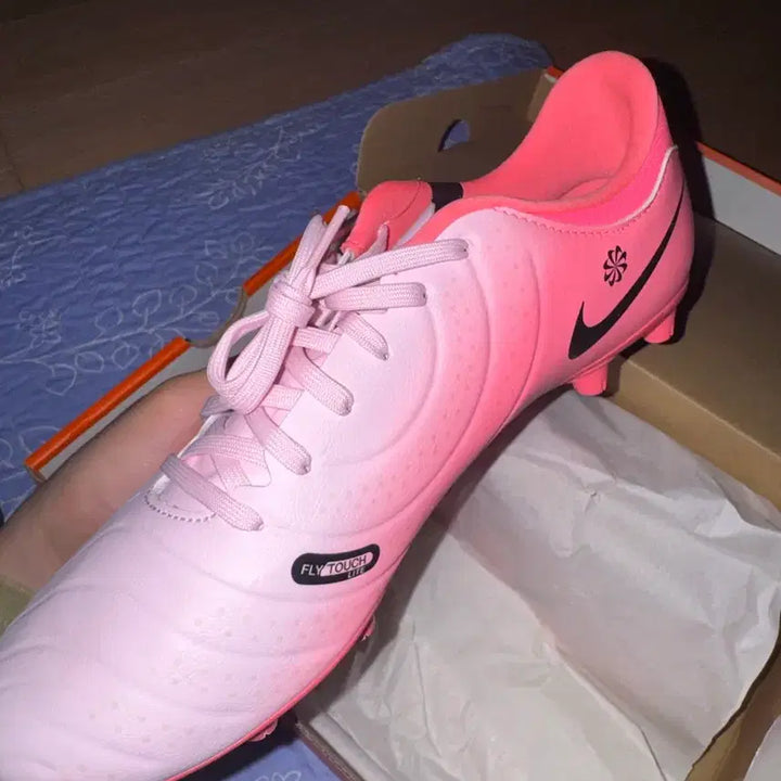 [BUNJANG] Nike Tiempo Legend 10 FG Soccer Cleats / 나이키 티엠포 레전드 10 fg 핑크 화이트