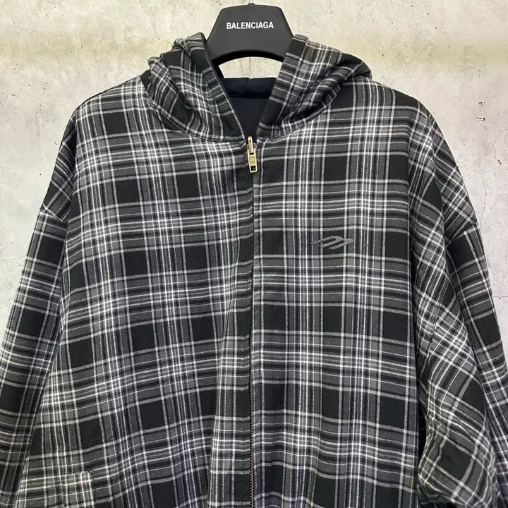 [BUNJANG] Balenciaga Men's Reversible Check Black Hoodie Zip-up / [S]발렌시아가 양면용 남성 체크 블랙 후드 집업