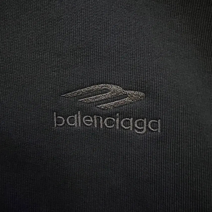 [BUNJANG] Balenciaga Men's Reversible Check Black Hoodie Zip-up / [S]발렌시아가 양면용 남성 체크 블랙 후드 집업