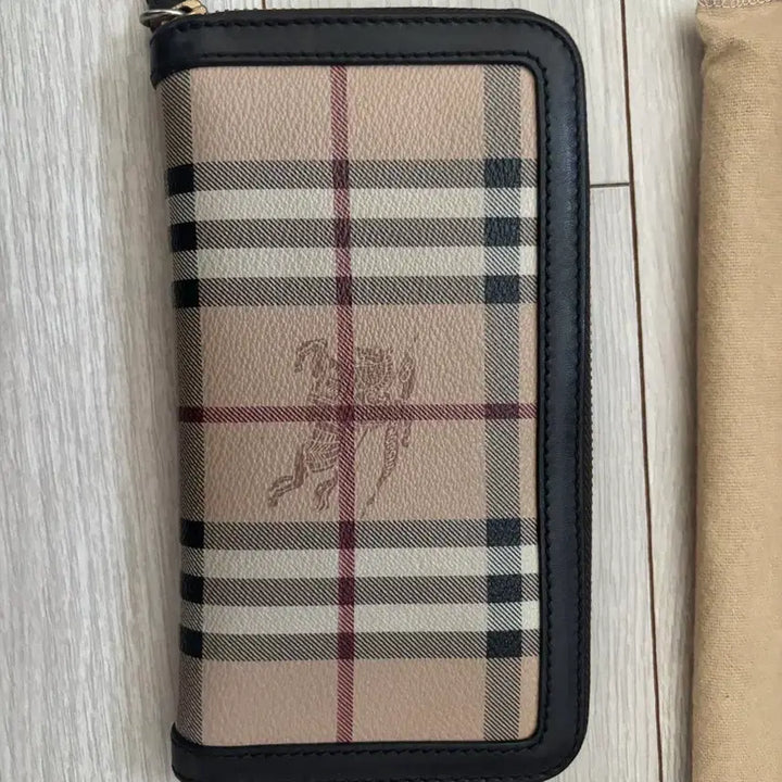 [BUNJANG] Burberry Long Wallet / 버버리 장지갑