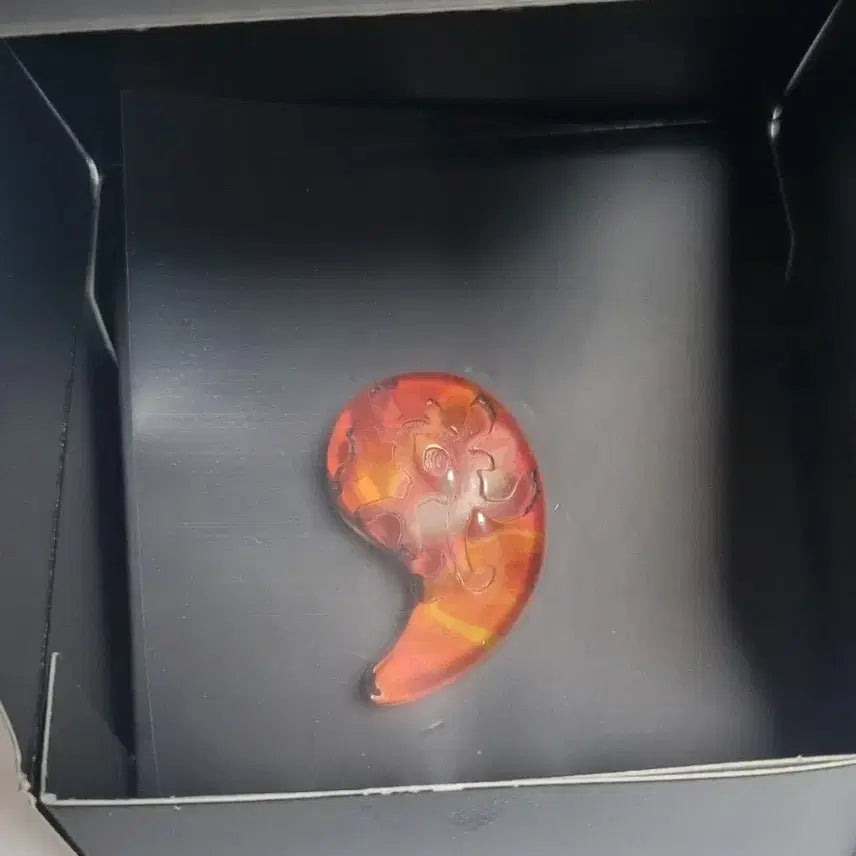 [BUNJANG] Nintendo The Legend of Zelda Magatama Charm / 닌텐도 젤다의 전설 곡옥 불