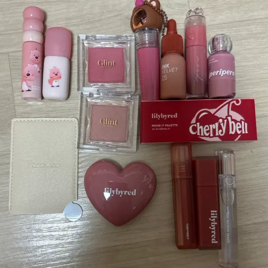 [BUNJANG] Assorted Cosmetics / 화장품 새것들