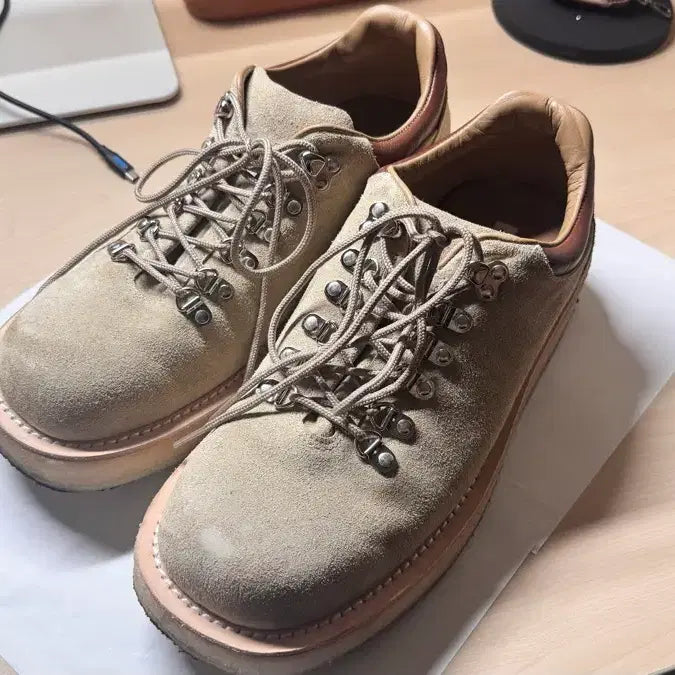 [BUNJANG] Lost Garden Boston Beige Shoes / [265] 로스트가든 보스턴 베이지