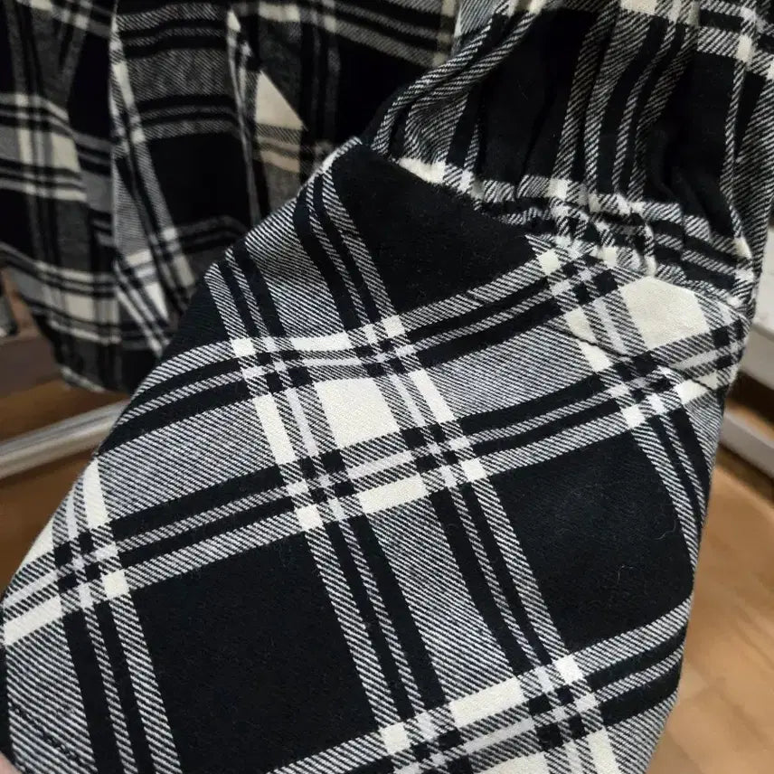 [BUNJANG] Lucky Chouette Check Pattern Blouse / 럭키슈에뜨 블라우스 새상품