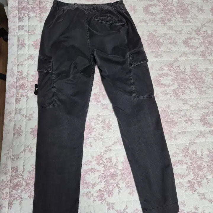 [BUNJANG] Stone Island 22FW Cargo Pants Black / 한글택 22FW 스톤아일랜드 카고바지 블랙 28-S