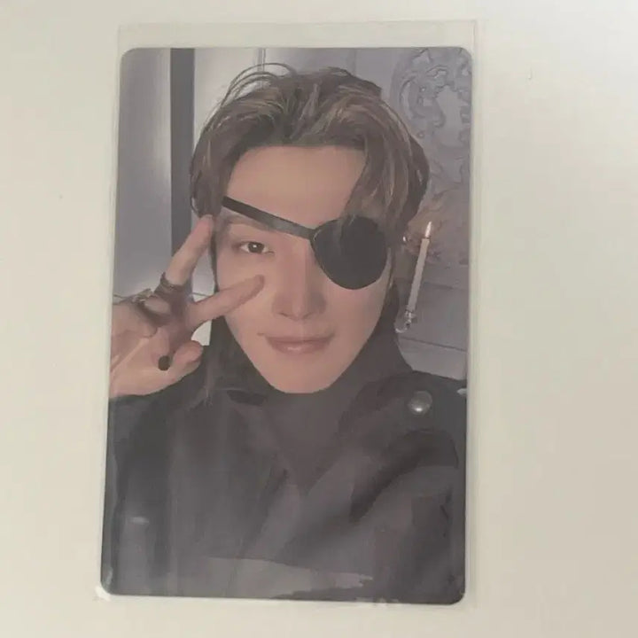 [SOLD OUT] 에이티즈 골든아워 파트 4 홍중 포카