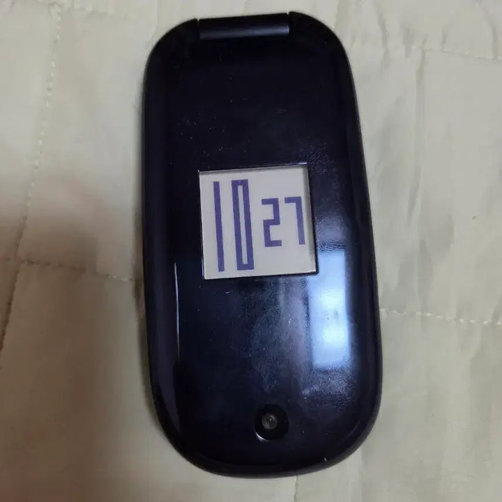 [BUNJANG] Vintage Japanese Y2K Fold Phone Prop / [빈티지]고전 y2k 일본 폴더폰 모형폰 목업폰