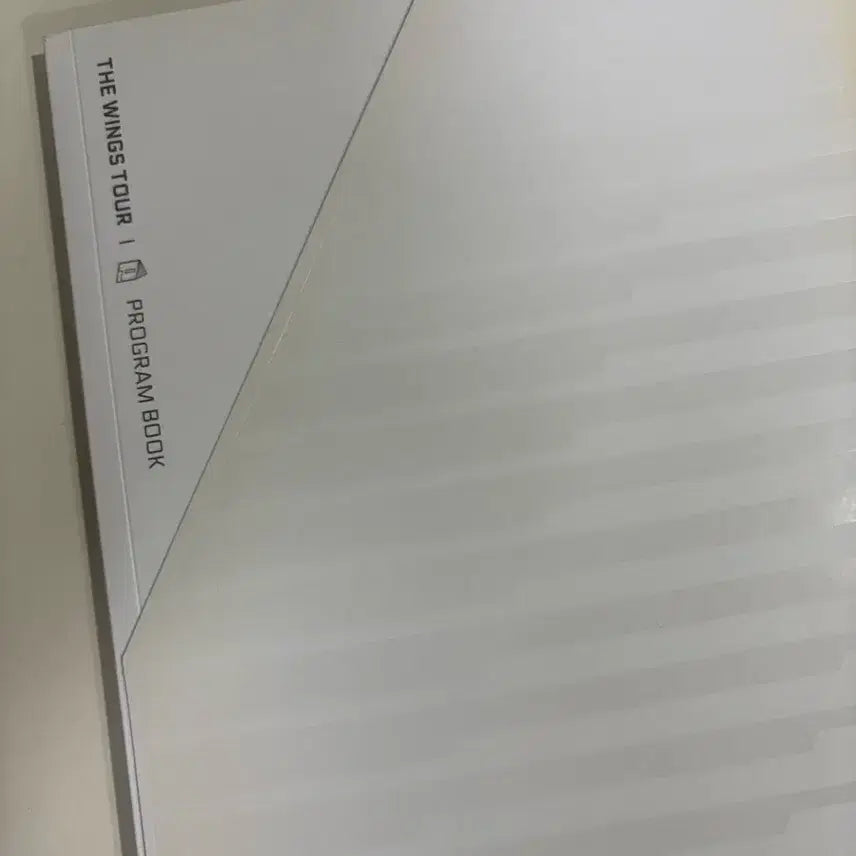 [BUNJANG] BTS Wings Tour Program Book / 방탄 윙즈투어 프로그램북 판매