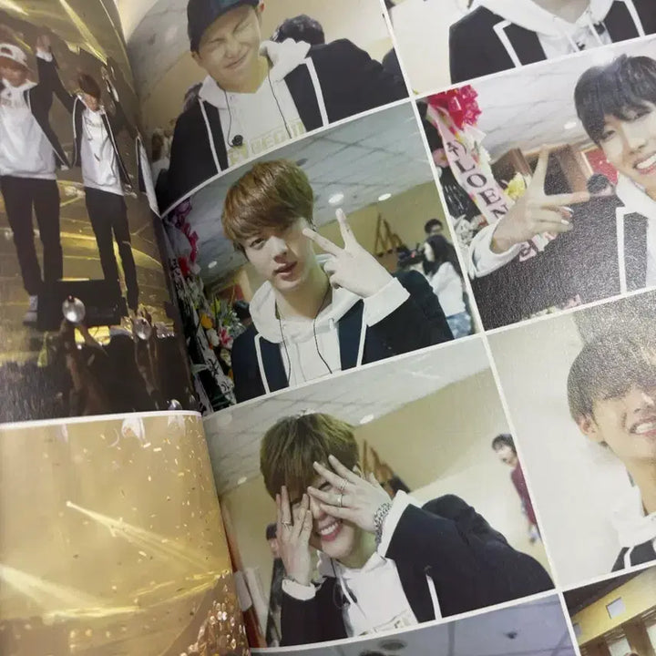 [BUNJANG] BTS Wings Tour Program Book / 방탄 윙즈투어 프로그램북 판매
