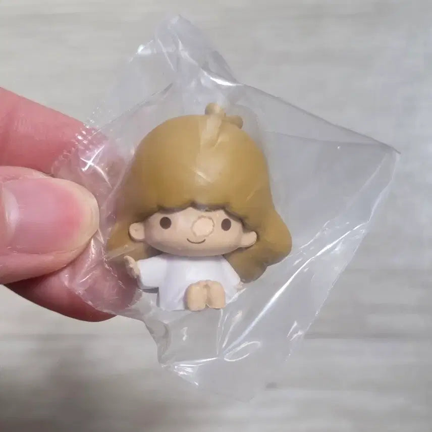 [BUNJANG] Sanrio Kiki &amp; Lala Cable Accessory Figure (Sanrio Characters 4 Series) / 가챠 산리오 케이블 액세서리 산리오 캐릭터즈4 키키라라 피규어