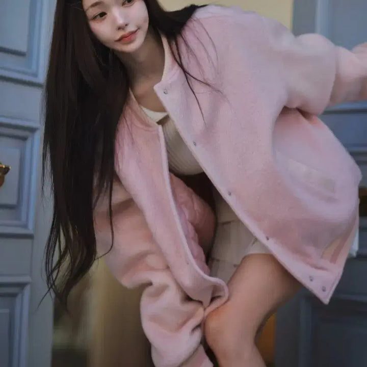 [BUNJANG] KINDAME Varsity Jacket - Lupi Pink / 카인다미 배색 바시티 자켓 루피핑크-F