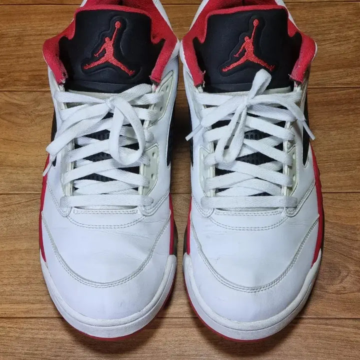 [BUNJANG] Nike Air Jordan 5 Retro Low Fire Sneakers 285mm / 나이키 에어 조던 5 레트로 로우 파이어 운동화 285mm