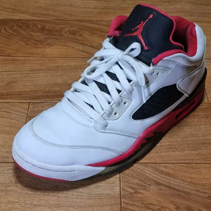 [BUNJANG] Nike Air Jordan 5 Retro Low Fire Sneakers 285mm / 나이키 에어 조던 5 레트로 로우 파이어 운동화 285mm
