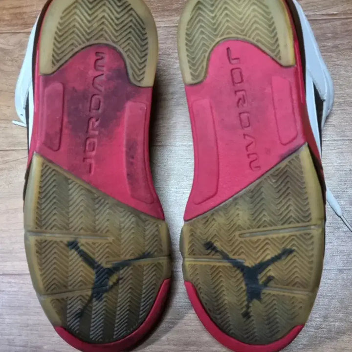 [BUNJANG] Nike Air Jordan 5 Retro Low Fire Sneakers 285mm / 나이키 에어 조던 5 레트로 로우 파이어 운동화 285mm