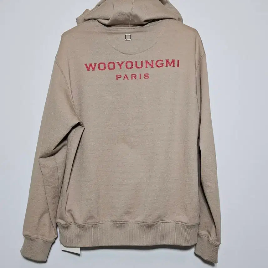 [BUNJANG] Wooyoungmi Red Back Logo Hoodie Sweatshirt Beige (Size 48) / 22SS 우영미 레드 백로고 후드 스웻 셔츠 베이지 (48)