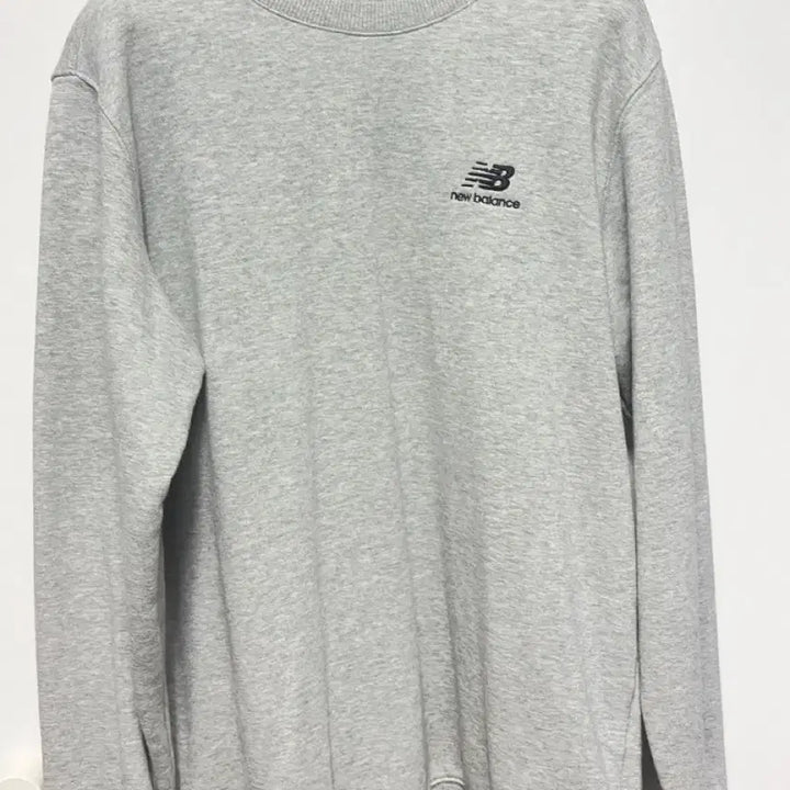 [BUNJANG] New Balance Small Logo Sweatshirt (Size M) / 사이즈 M) 뉴발란스 스몰로고 맨투맨