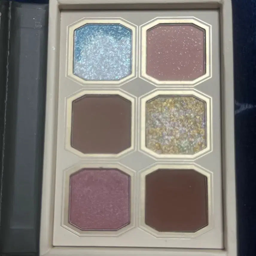 [BUNJANG] Milfey Monet Eyeshadow Palette No. 4 / 일본 밀퓌 모네 아이섀도우 팔레트 우먼위드어파라솔 4호