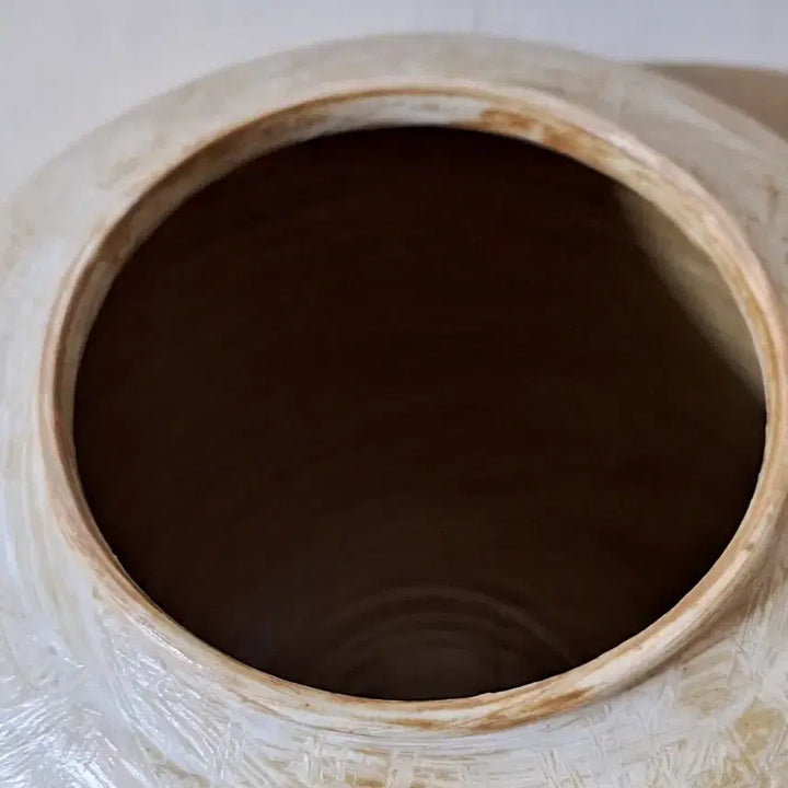 [BUNJANG] Buncheong Moon Jar with Blue and Red Painting / 분청 귀알에 청화 진사가 어우러진 달항아리