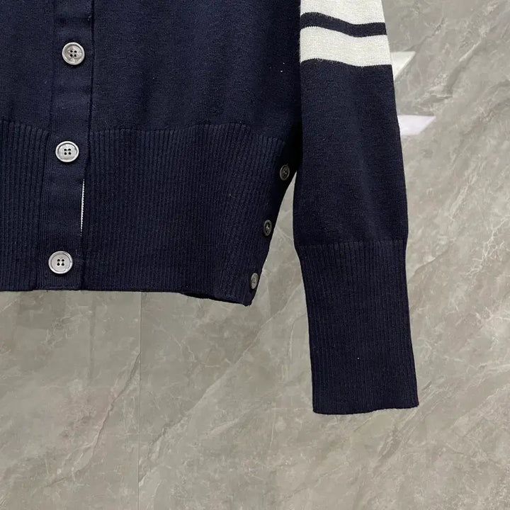 [BUNJANG] Thom Browne 4-Bar Navy Wool Cardigan / 톰브라운 가디건 4바 남녀사이즈 울 봄 시즌 네이베 색상