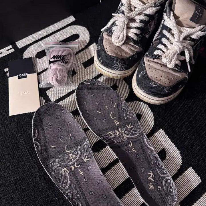 [BUNJANG] Nike Travis Scott SB Dunk Low / 나이키 트래비스 스캇 SB 덩크 로우 275