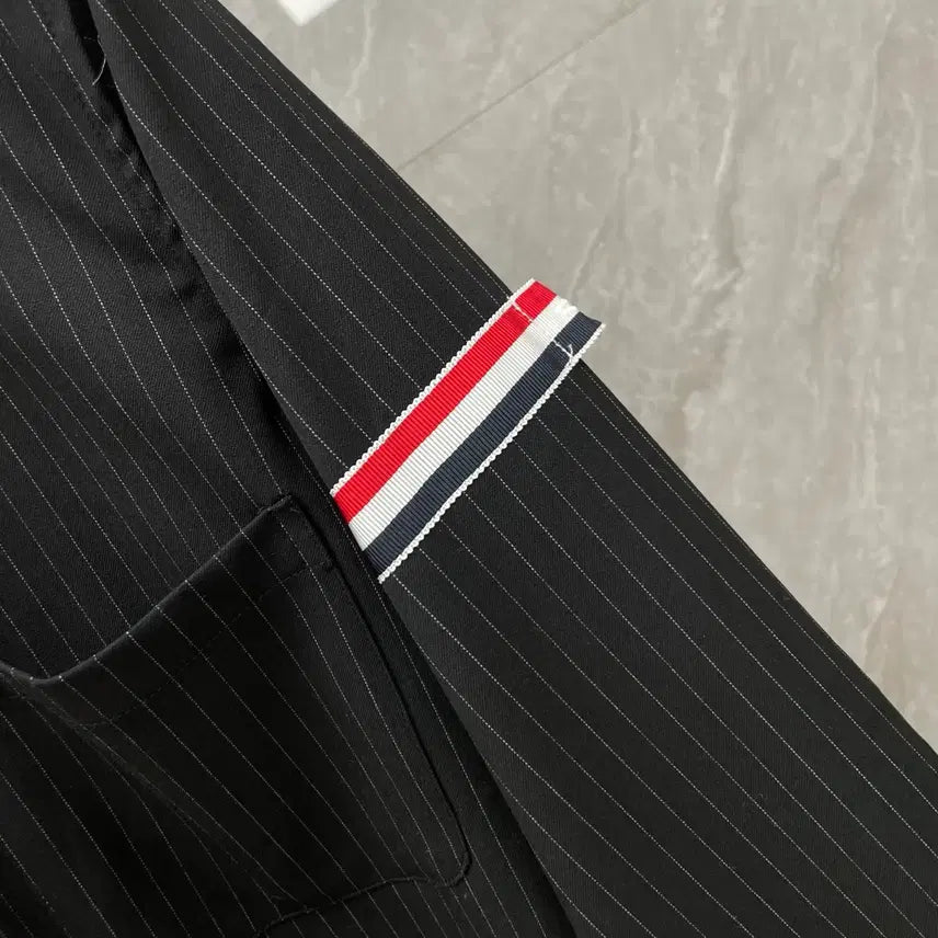 [BUNJANG] Thom Browne Striped Long Sleeve Shirt / 톰브라운 긴팔티셔츠 스트라이프 블랙 남녀사이즈 봄 시즌 셔츠